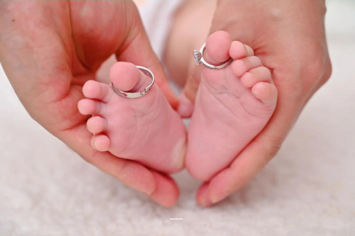 荆州孕妇两个月肚子疼